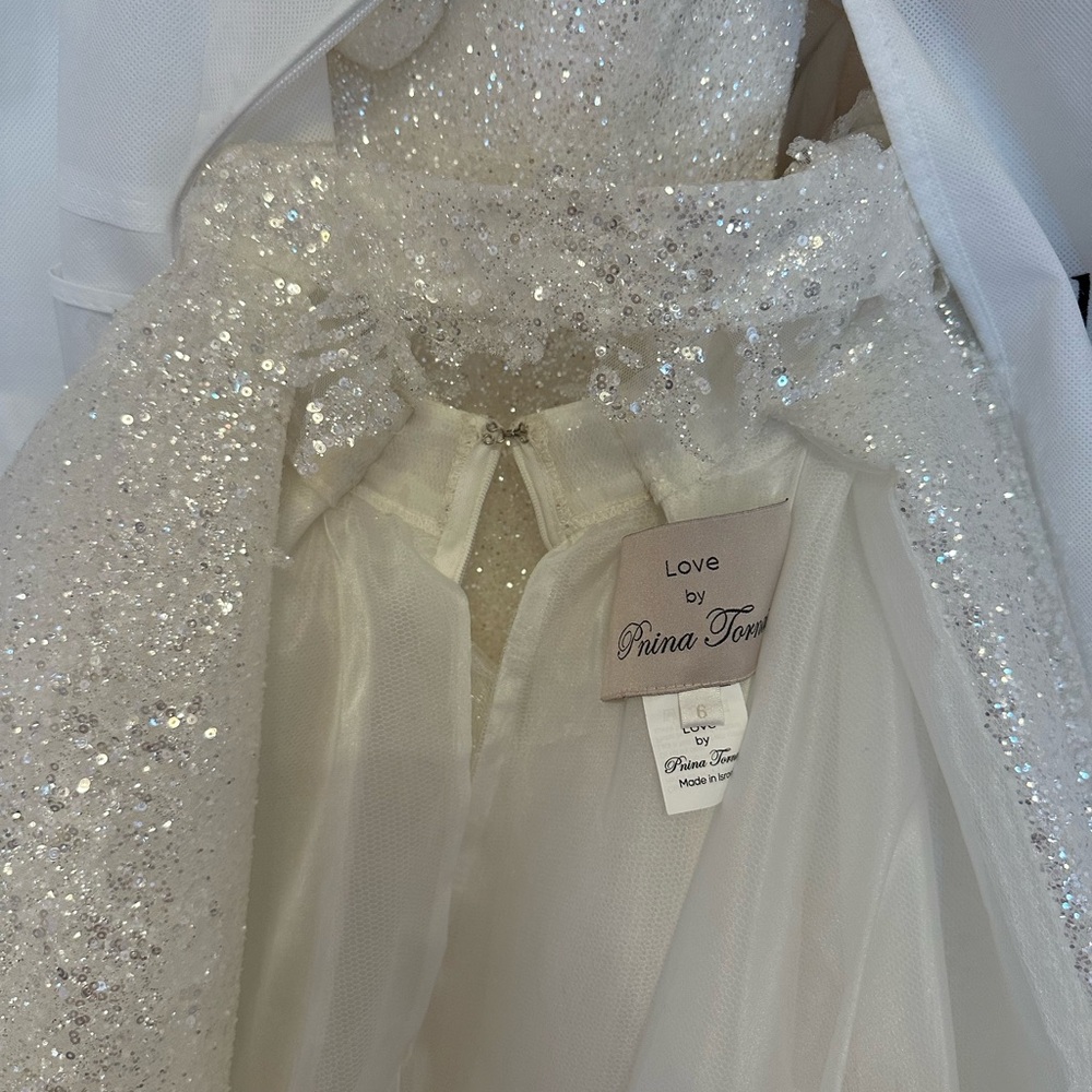Love by Pnina Tornai Sparkle Overskirt - Picture 2 of 7